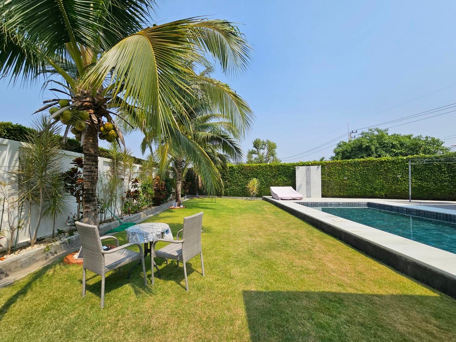Thap Tai Villa Pool and Garden
