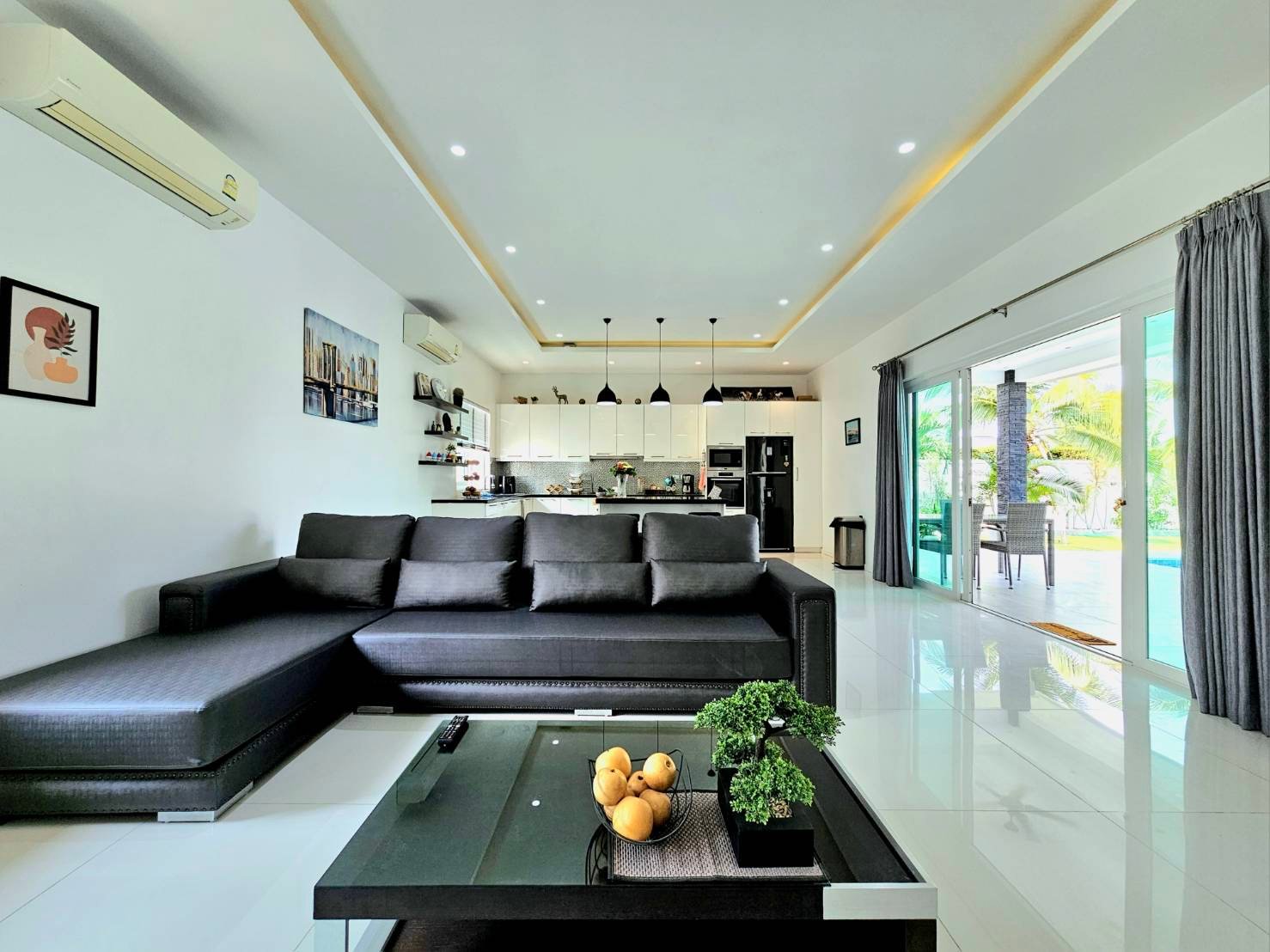 Thap Tai Villa Modern Living Room