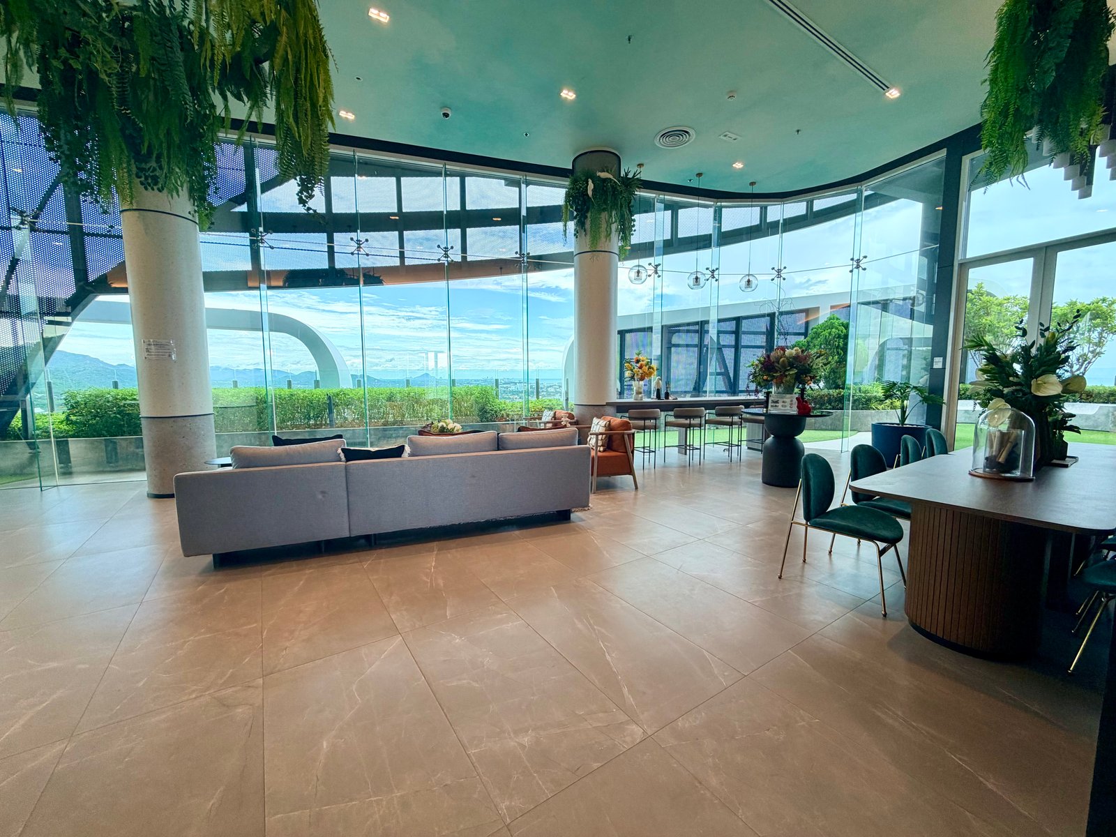 Modern Apartment Condo Shared Clubhouse