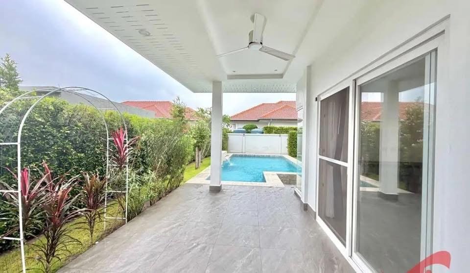 Dream Villa Pool