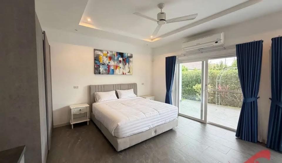 Dream Villa Bedroom