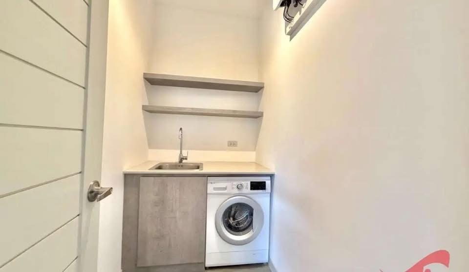 Dream Villa Laundry