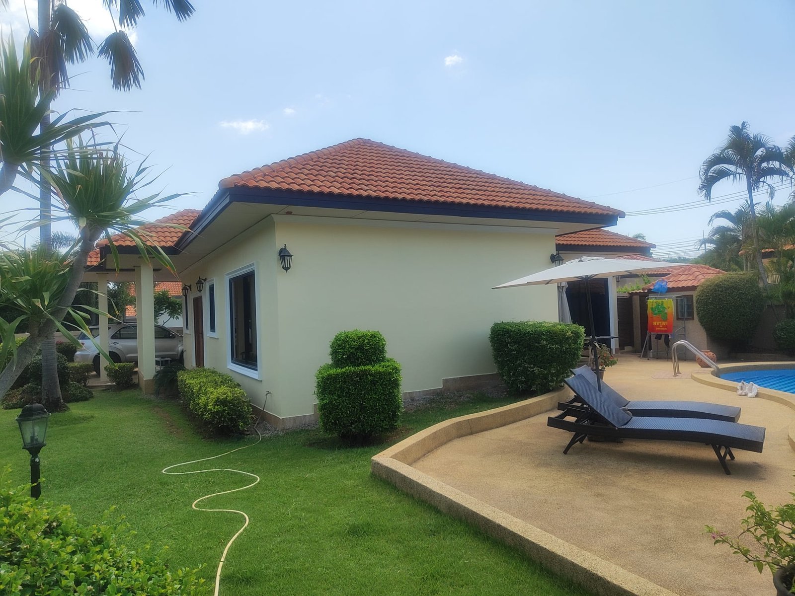 Villa Exterior Profile